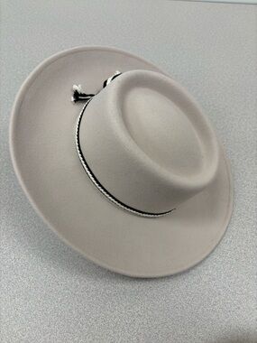 Gigi Pip Wide Brim wool Felt HatWomen's Size M/L 57